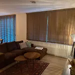 Lejlighed Spacious In The Heart Of The Center With Parking Space