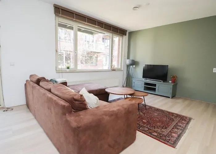 Spacious In The Heart Of The Center With Parking Space * Breda