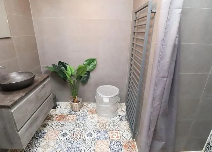 Appartamento Spacious In The Heart Of The Center With Parking Space *