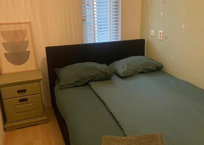 Spacious In The Heart Of The Center With Parking Space Appartamento