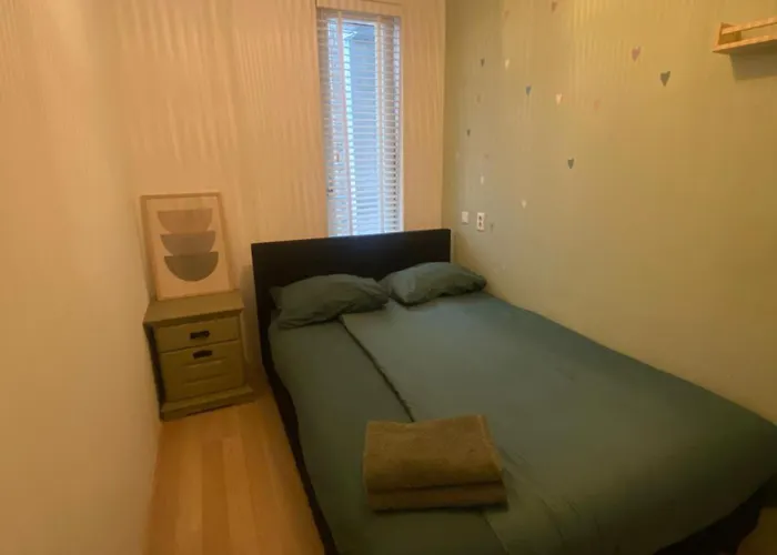 Spacious In The Heart Of The Center With Parking Space 아파트 브레다